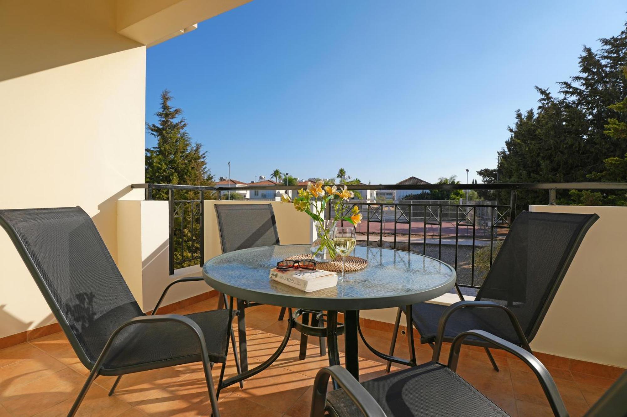Neraida - 2Bed Apart Walk To Kalamies Beach โปรทาราส ภายนอก รูปภาพ
