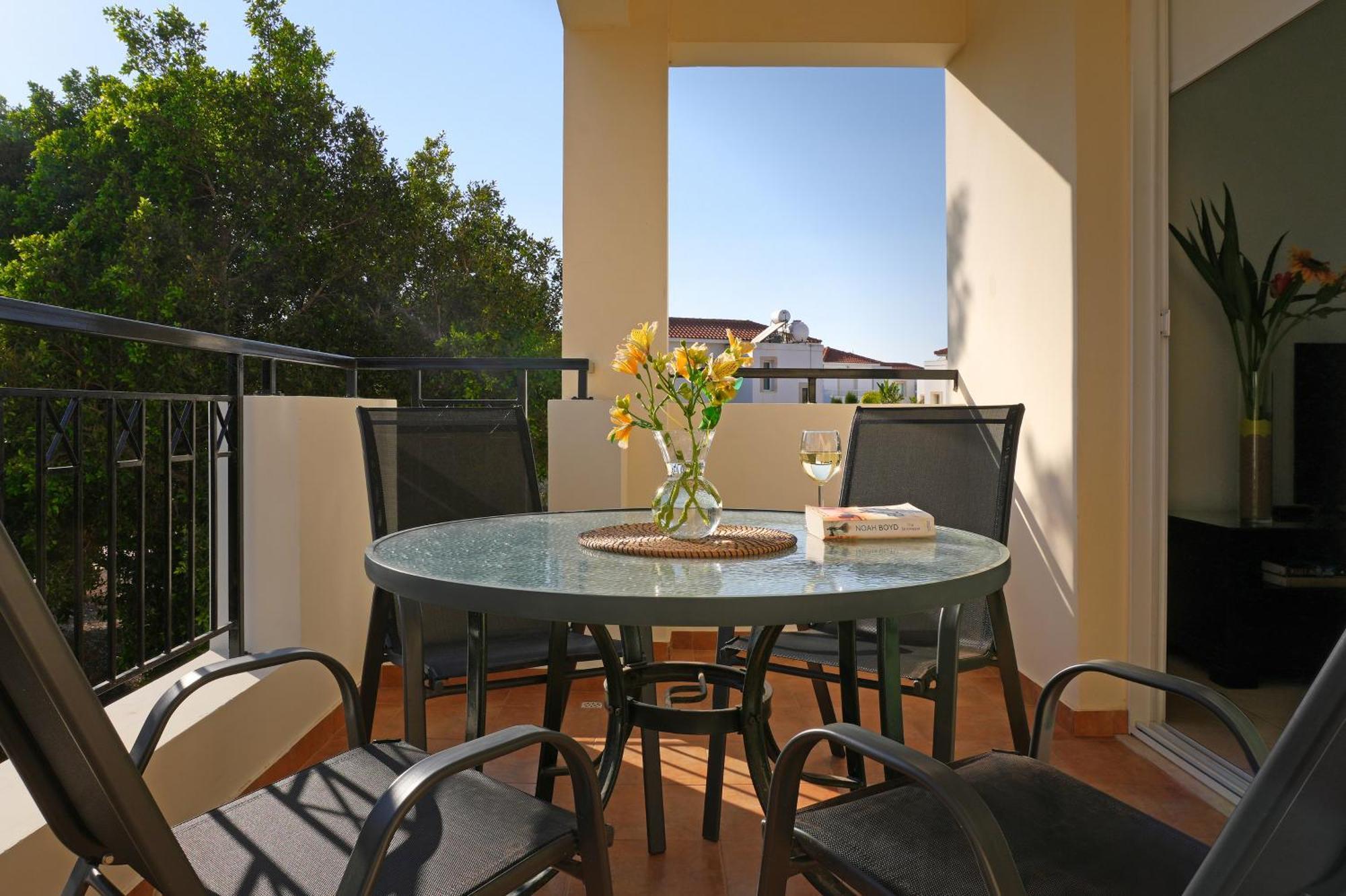 Neraida - 2Bed Apart Walk To Kalamies Beach โปรทาราส ภายนอก รูปภาพ
