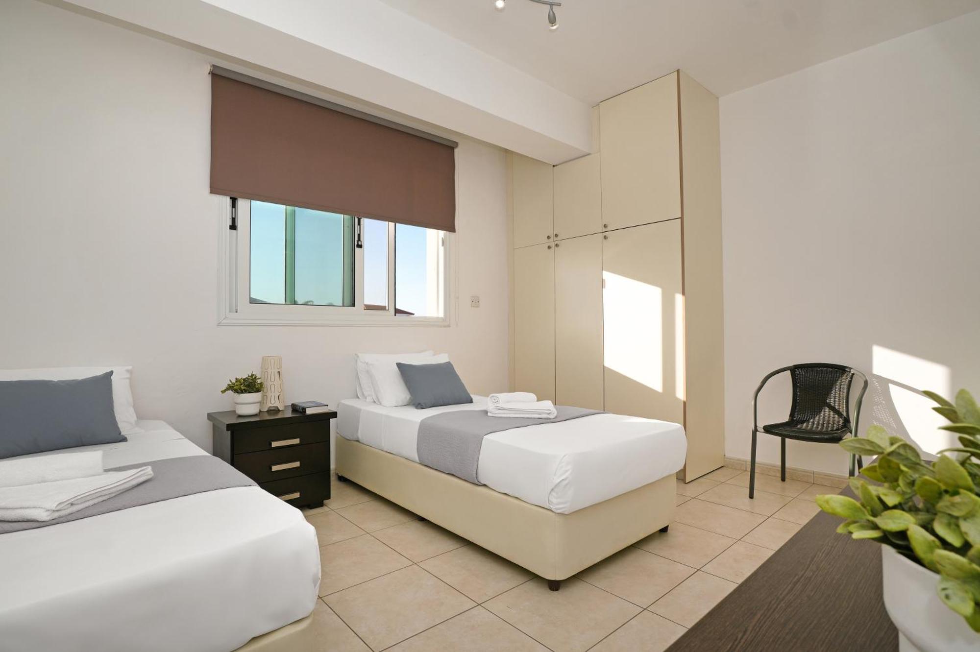 Neraida - 2Bed Apart Walk To Kalamies Beach โปรทาราส ภายนอก รูปภาพ